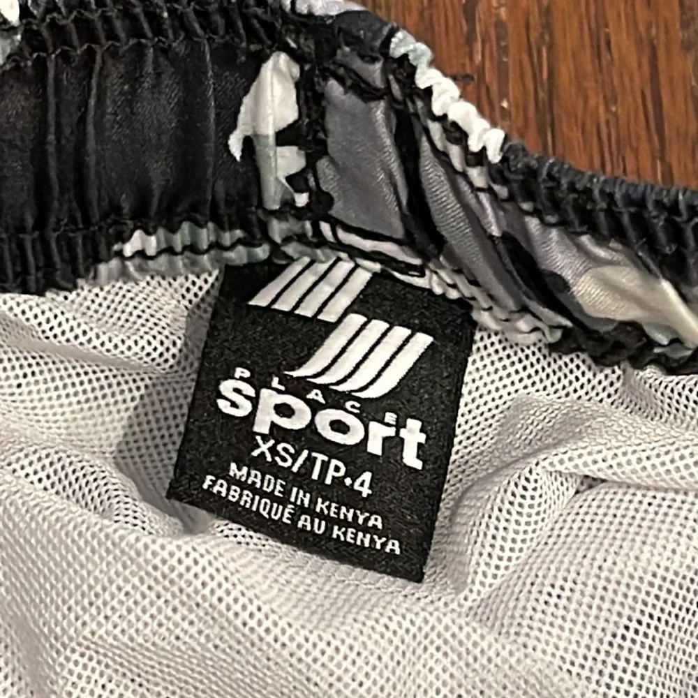 Children’s Place Black Camo Boys Bathing Suit Size XS 4